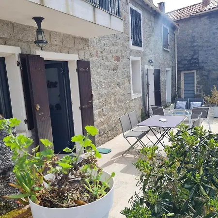 Maison Au Coeur Du Village * Casalabriva